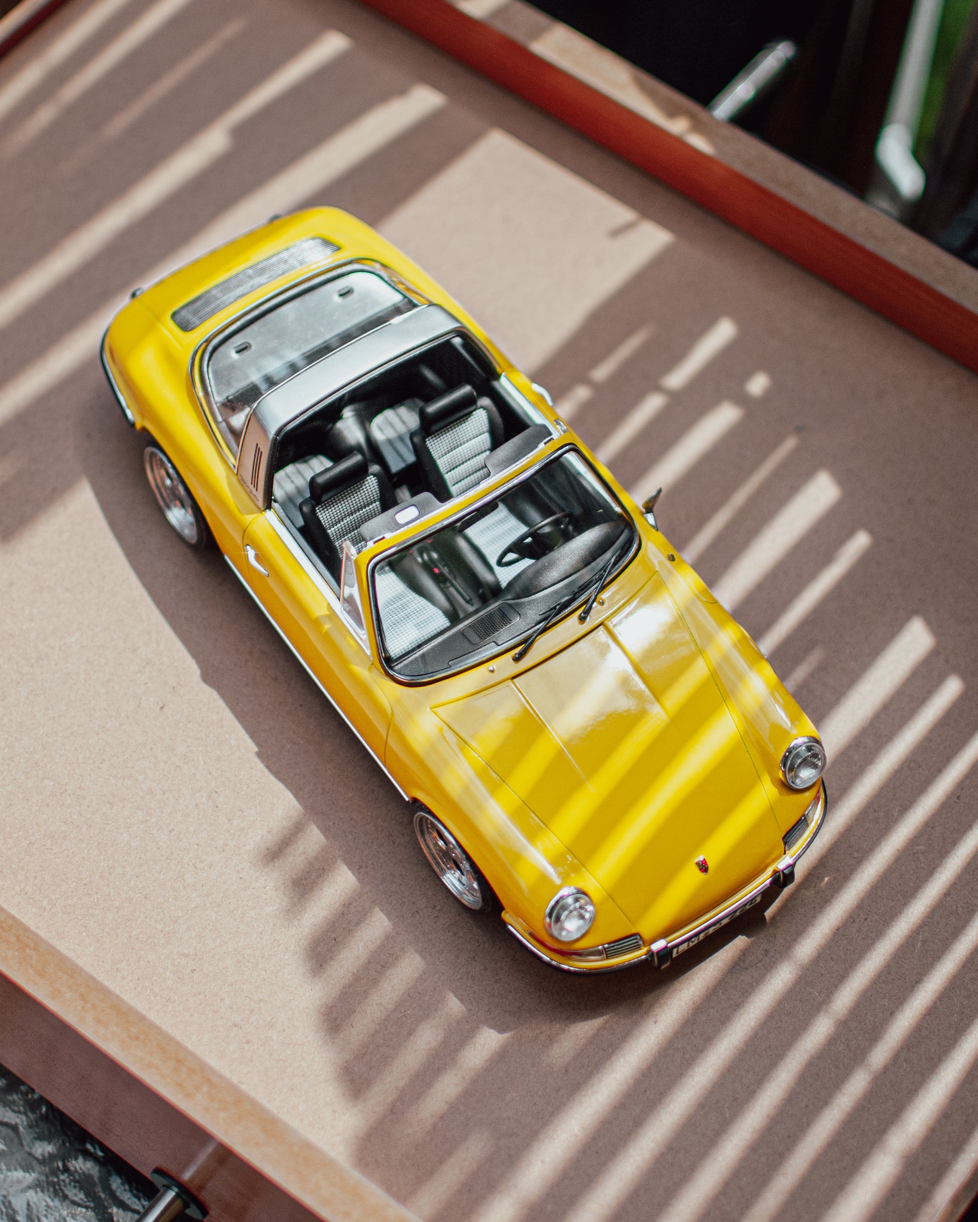 Porsche 911 E-Targa Phone Dial Alloys 16" 1969