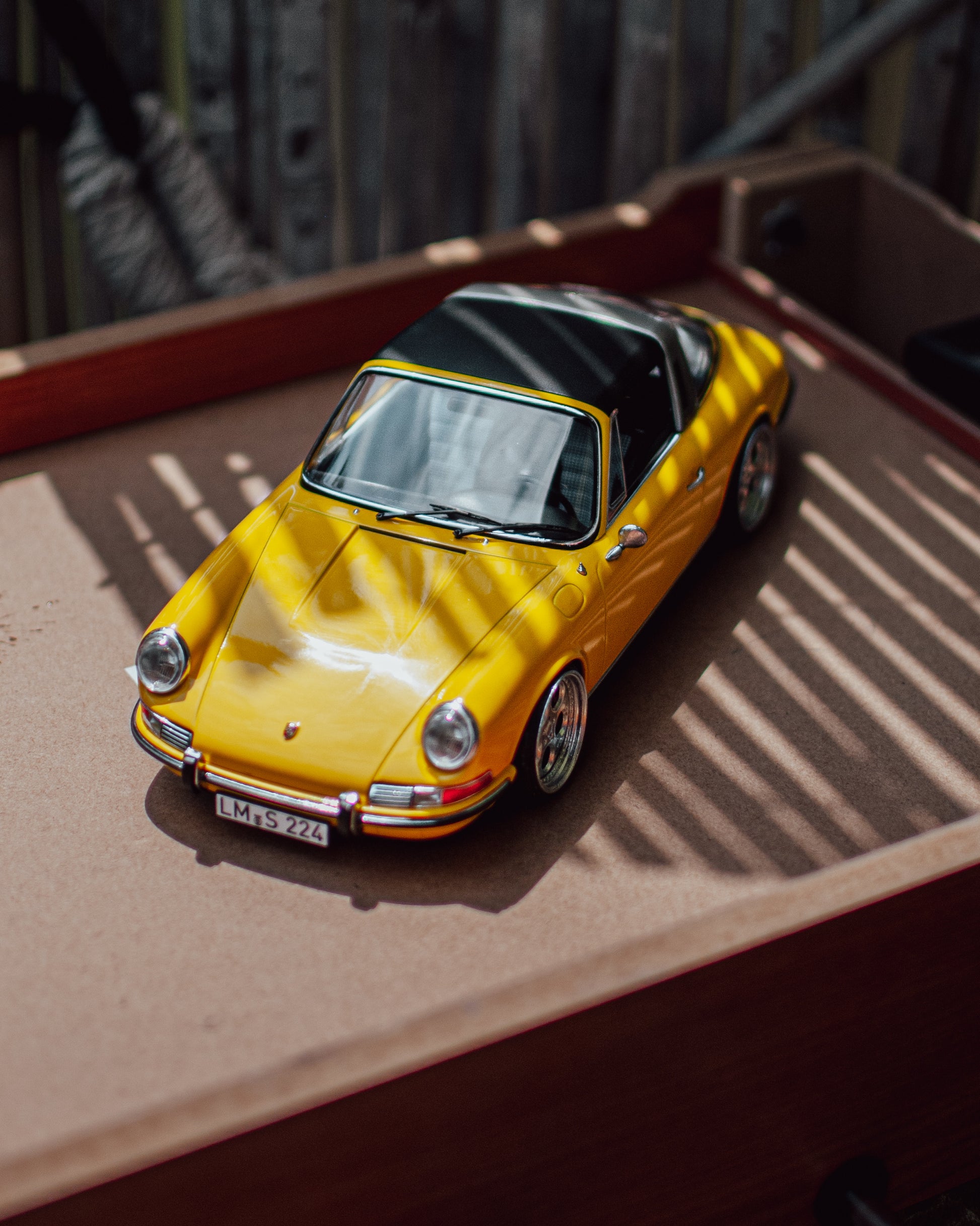 Porsche 911 E-Targa Phone Dial Alloys 16" 1969