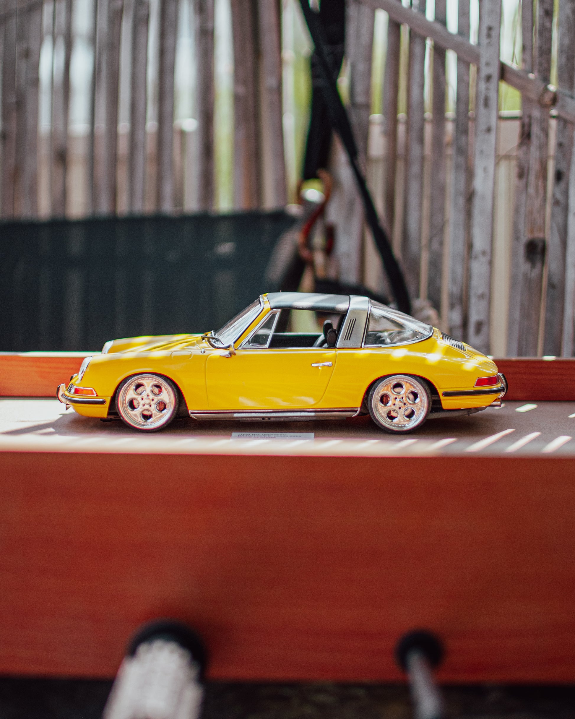 Porsche 911 E-Targa Phone Dial Alloys 16" 1969