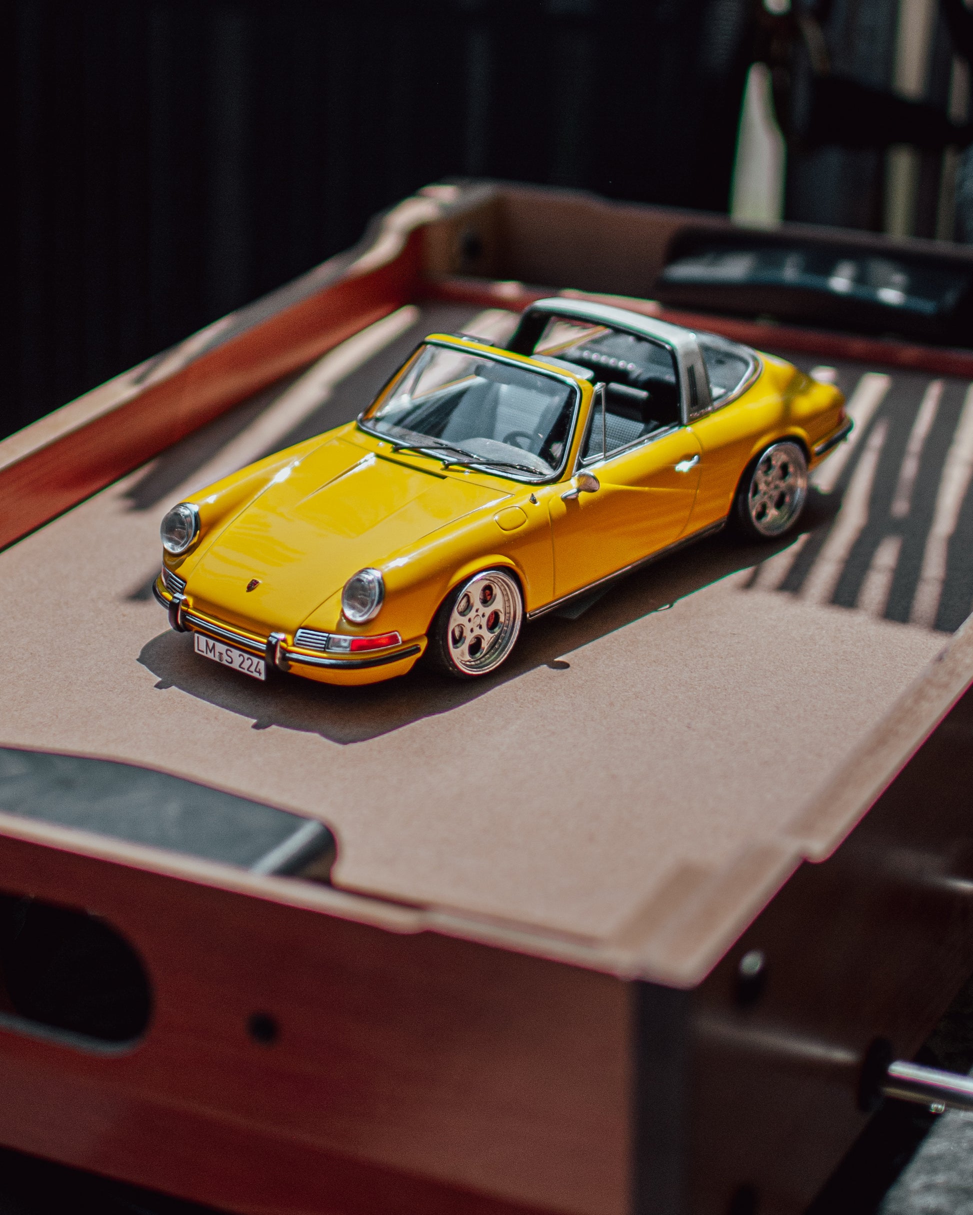 Porsche 911 E-Targa Phone Dial Alloys 16" 1969