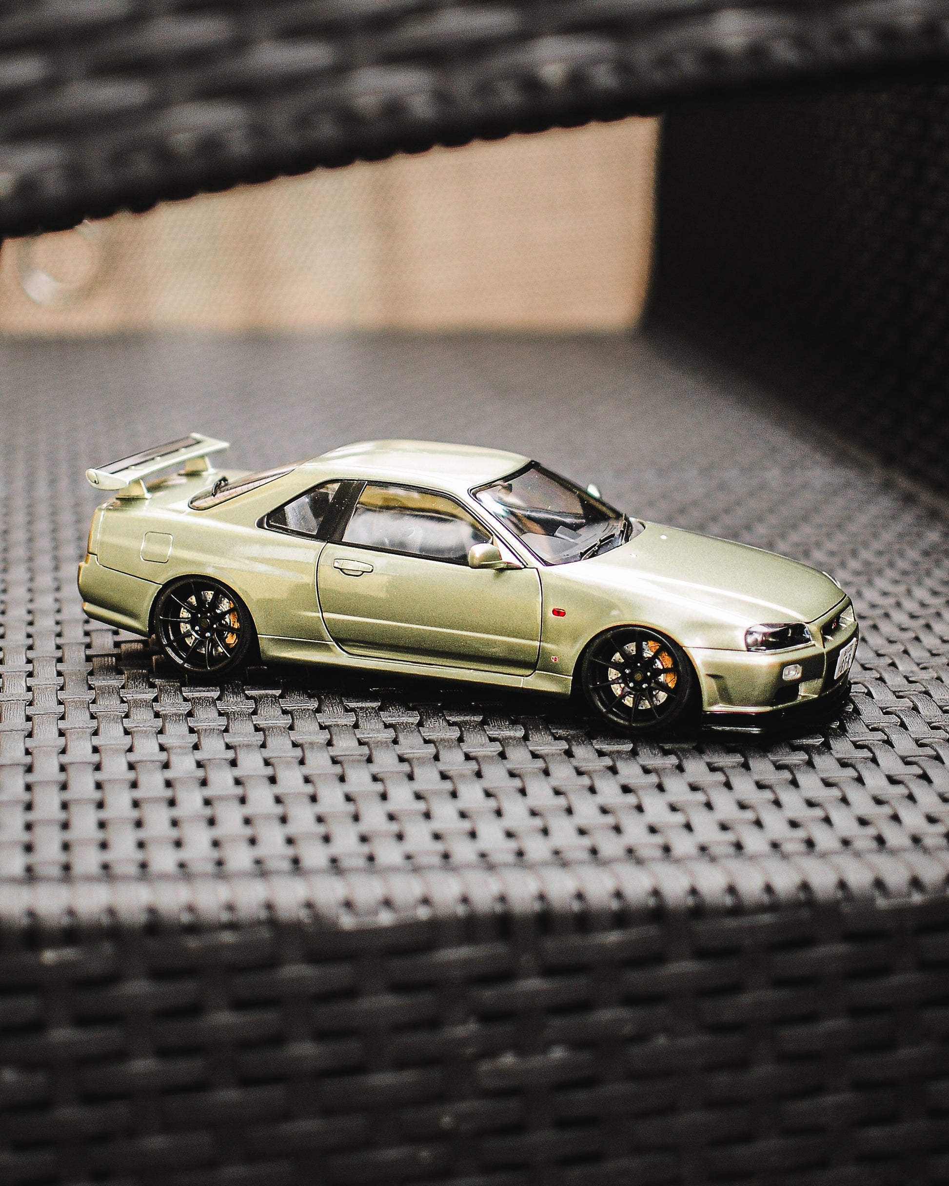 1:18 Nissan Skyline GT-R R34 JDM 18" 1999